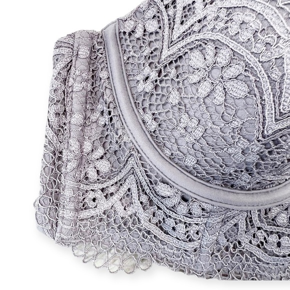 Victoria’s Secret Body by Victoria’s Demi Buste Double Bra 34C - Picture 3 of 8